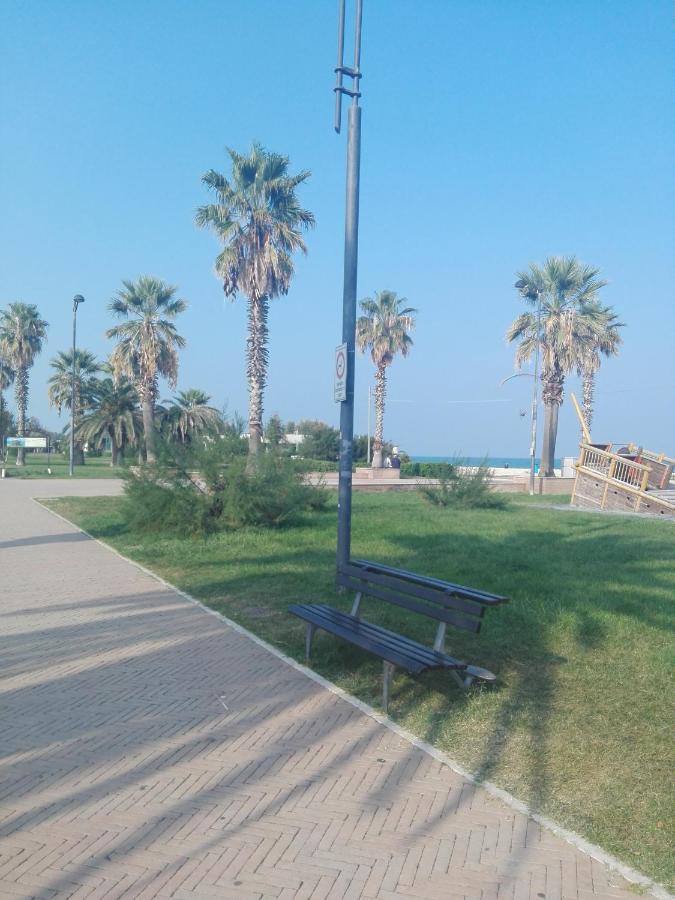 Affittacamere La Pisana Porto Sant'Elpidio Bagian luar foto